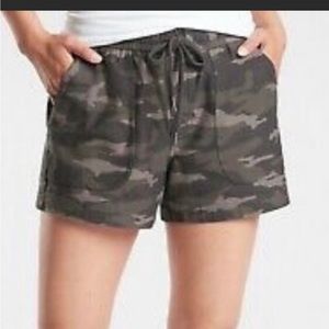 Athleta Camo Farallon Short